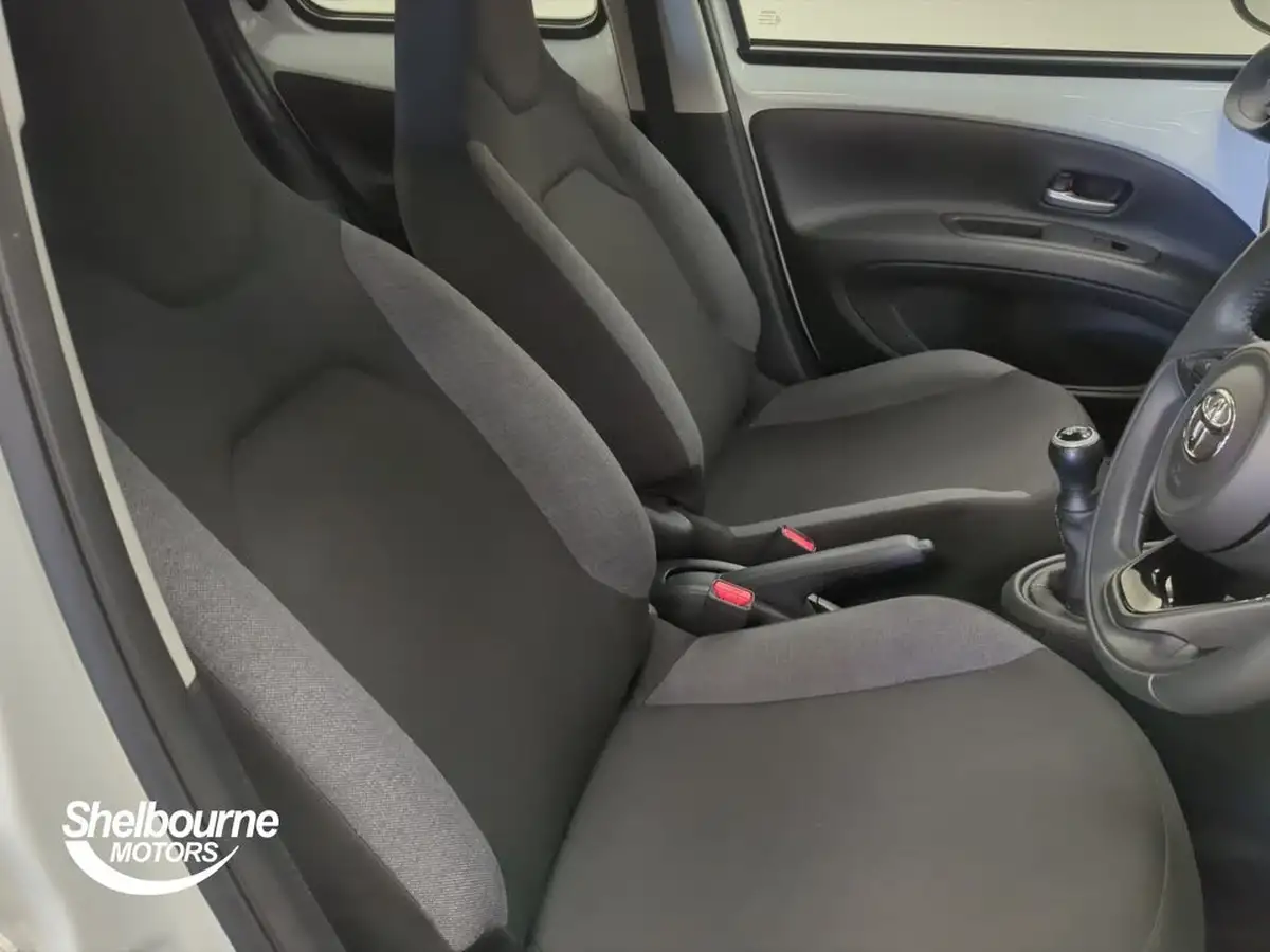 2023-toyota-aygo-x-10-vvt-i-pure-big-31