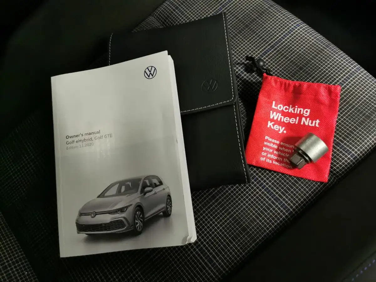 2021-volkswagen-golf-14-tsi-gte-big-41