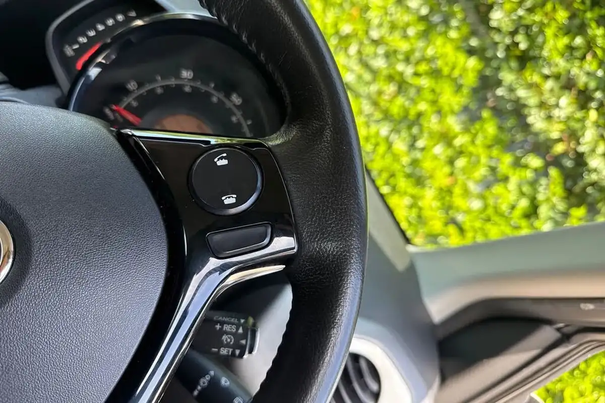 2020-toyota-aygo-10-vvt-i-x-play-big-36