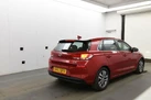 2017-hyundai-i30-10-t-gdi-se-nav-blue-drive-hatchback-small-3
