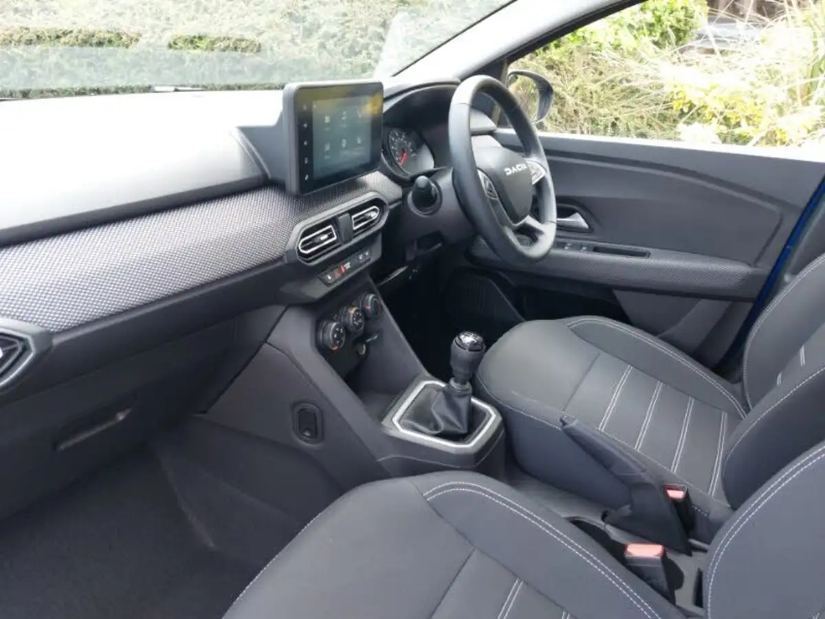 2023-dacia-sandero-10-tce-expression-90bhp-big-4
