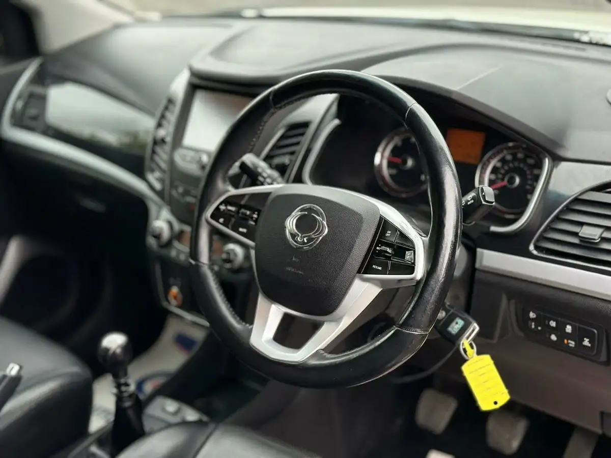 2019-kgm-ssangyong-korando-22td-elx-big-77