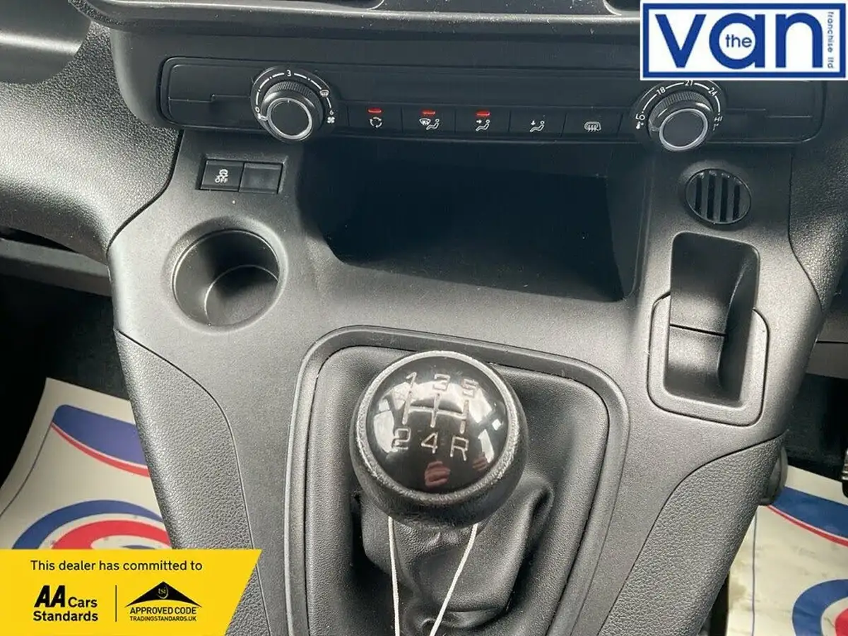 2019-citroen-berlingo-16bluehdi-650-x-panel-big-18