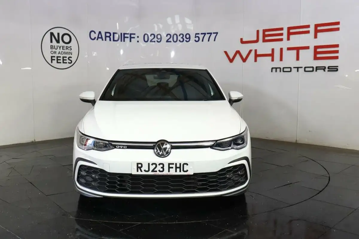 2023-volkswagen-golf-20tdi-gtd-big-6