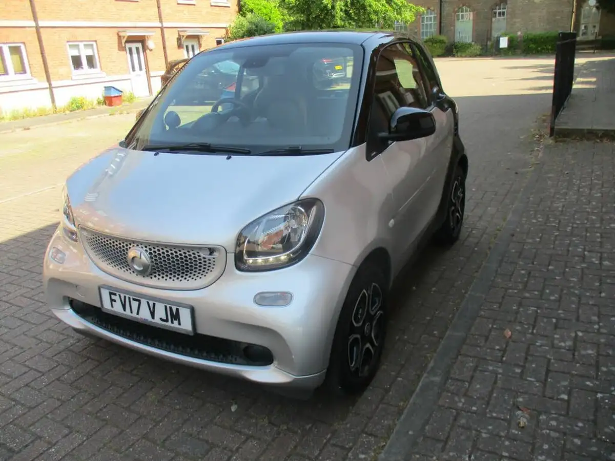 2017-smart-fortwo-10-prime-71bhp-premiumss-coupe-big-16