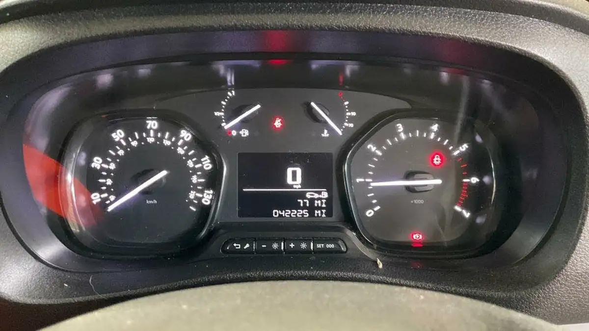 2021-peugeot-expert-15-bluehdi-professional-standard-1000-eu6dt-e-big-5