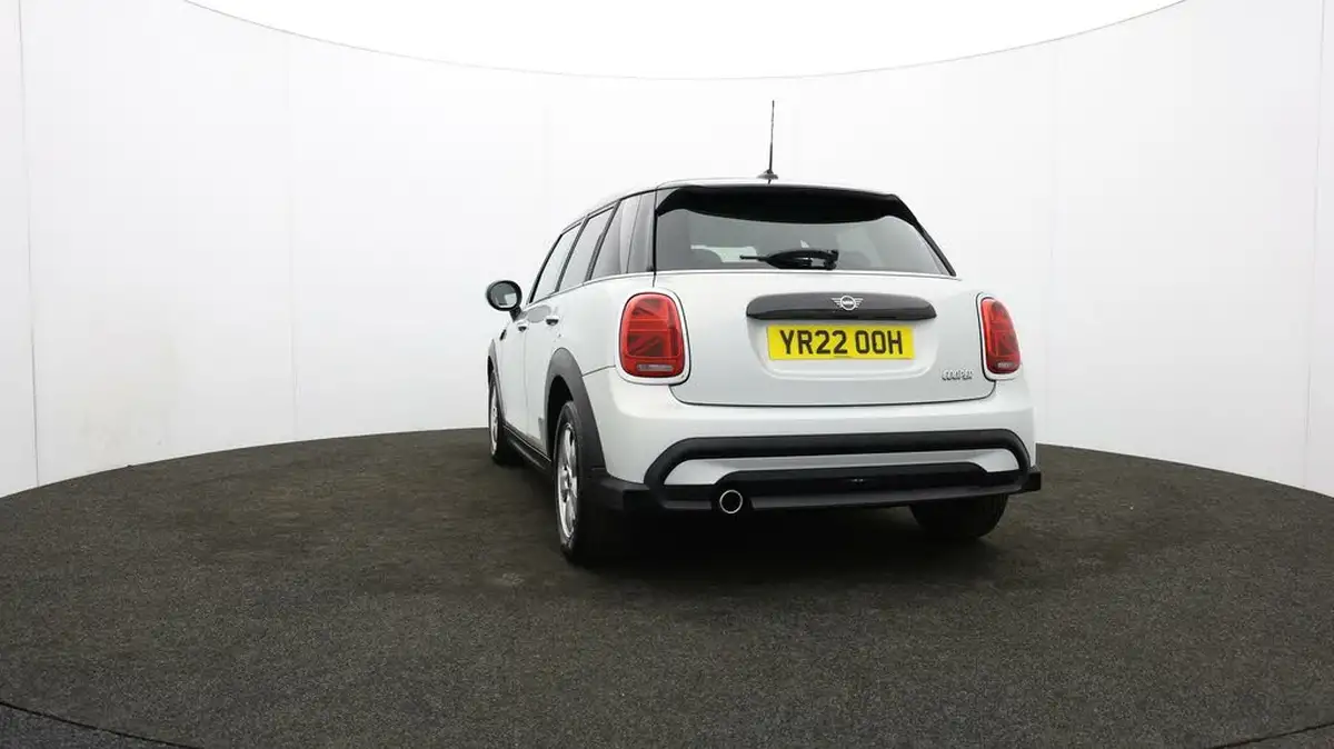 2022-mini-cooper-15-cooper-classic-hatchback-5d-auto-big-32