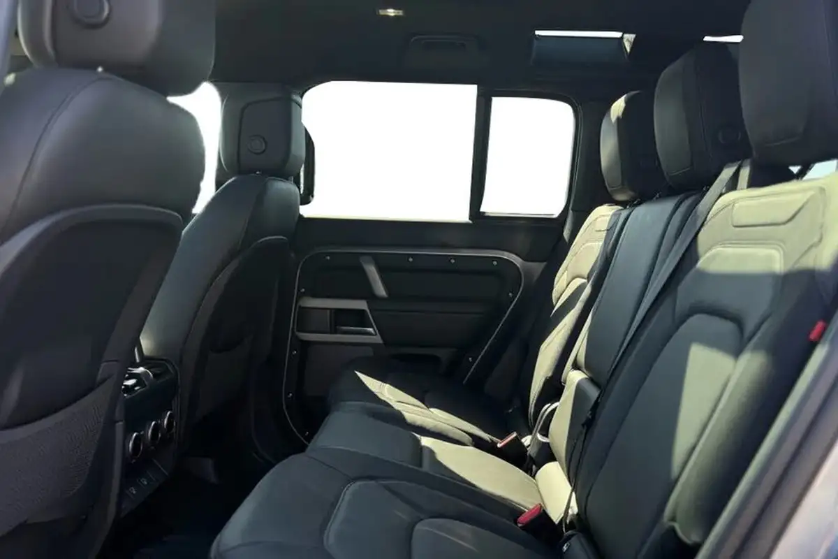 2024-land-rover-110-defender-30-d300-x-dynamic-hse-big-3