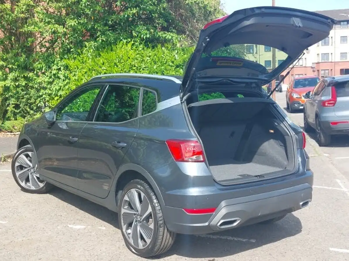 2022-seat-arona-10-tsi-fr-sport-dsg-big-17