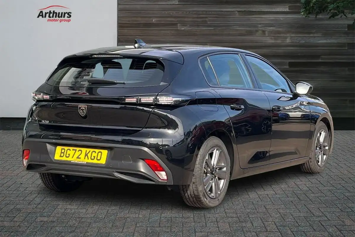 2022-peugeot-308-12-puretech-active-premium-130bhp-eat8-big-2
