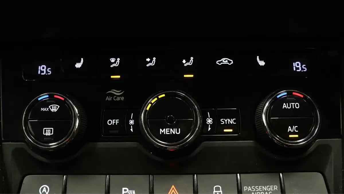 2021-skoda-karoq-15-tsi-se-l-dsg-big-11