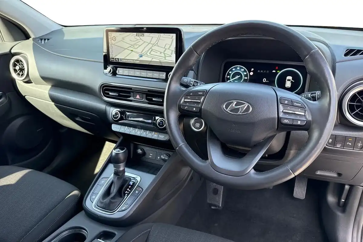 2022-hyundai-kona-16-gdi-premium-big-17