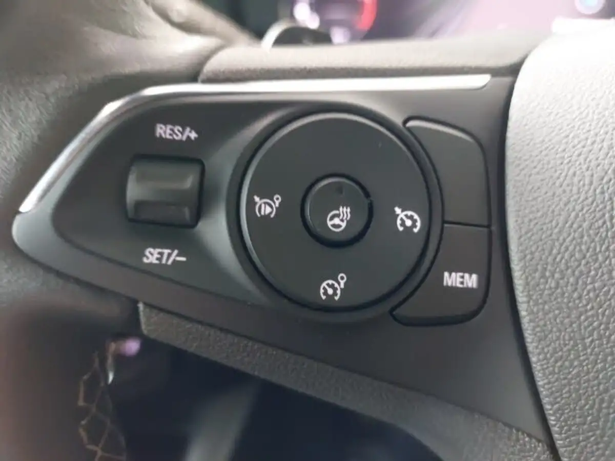 2023-vauxhall-mokka-12-gs-130ps-auto-big-13