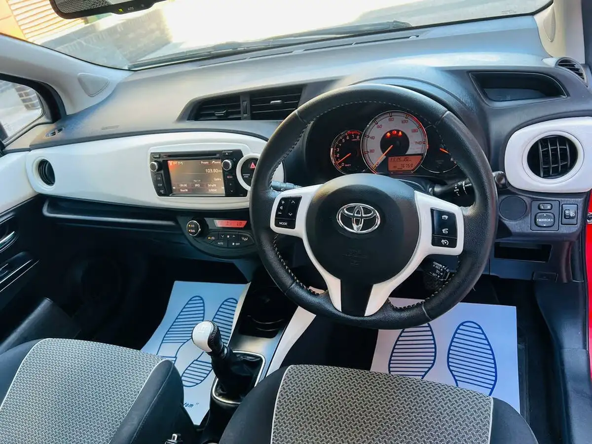 2014-toyota-yaris-133-trend-smart-pack-big-36