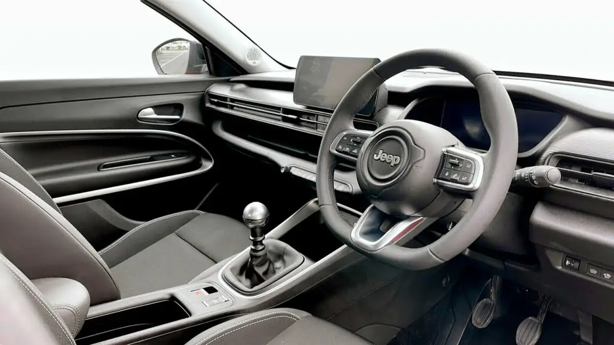 2023-jeep-avenger-12-gse-altitude-big-8
