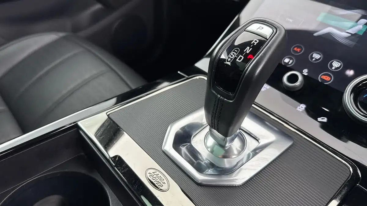 2020-land-rover-range-rover-evoque-20-d240-r-dynamic-hse-big-15