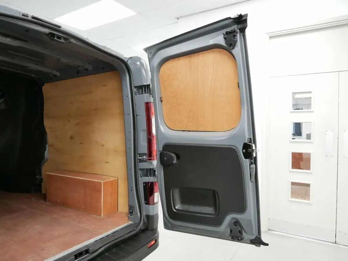 2022-renault-trafic-20dci-ll30-150-sport-crew-big-25