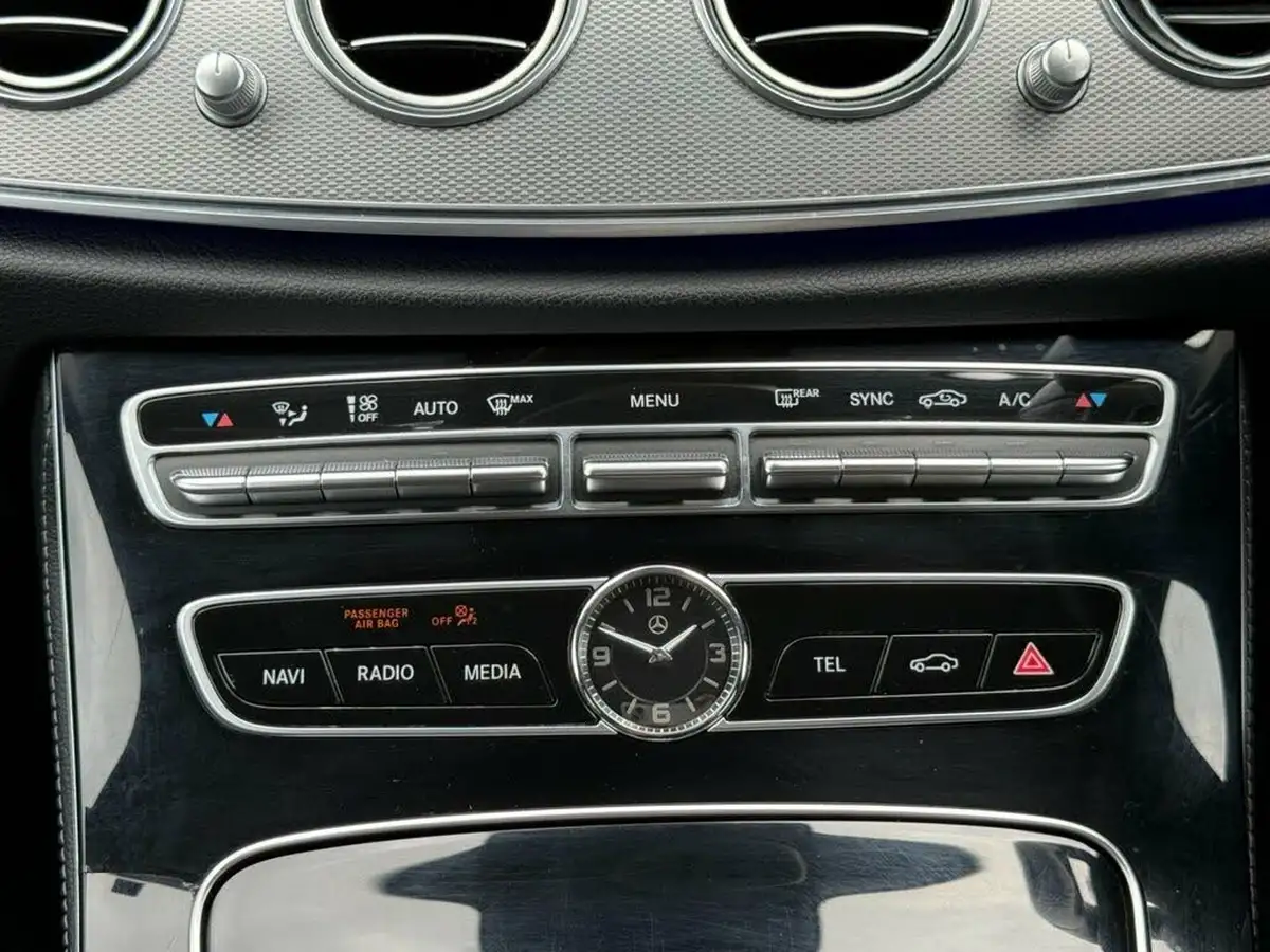 2017-mercedes-benz-e-class-20d-e220d-se-ss-estate-5d-big-55
