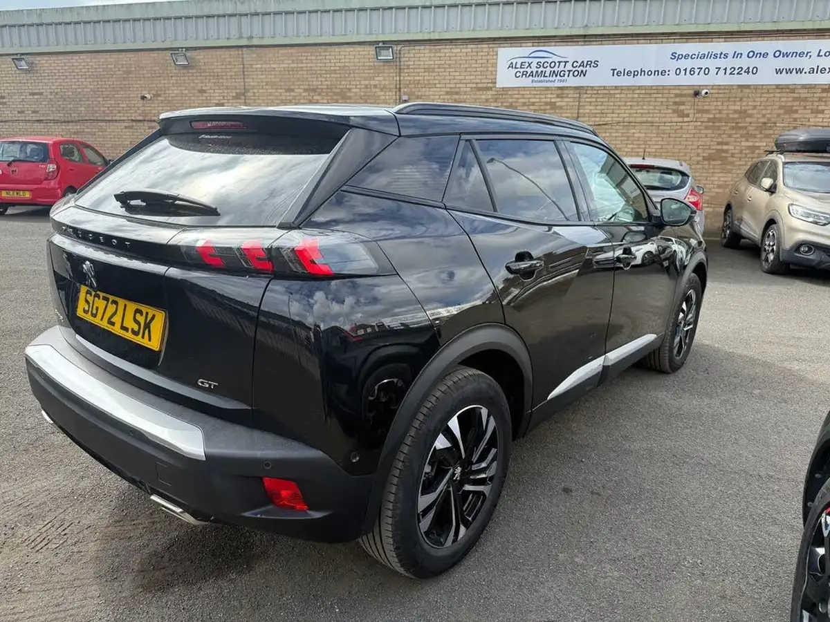 2022-peugeot-2008-suv-12-puretech-gt-eat8-big-4