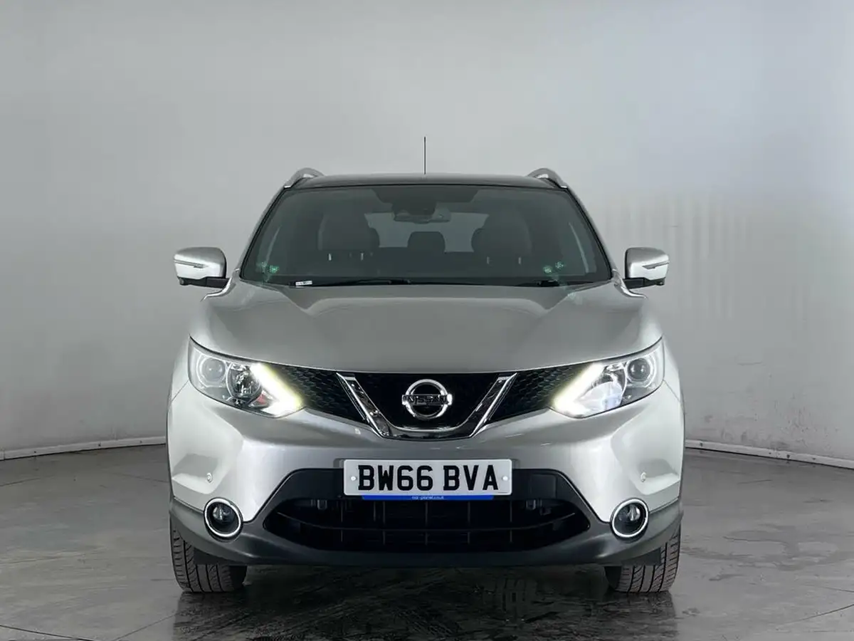 2016-nissan-qashqai-12-dig-t-n-vision-18in-big-4