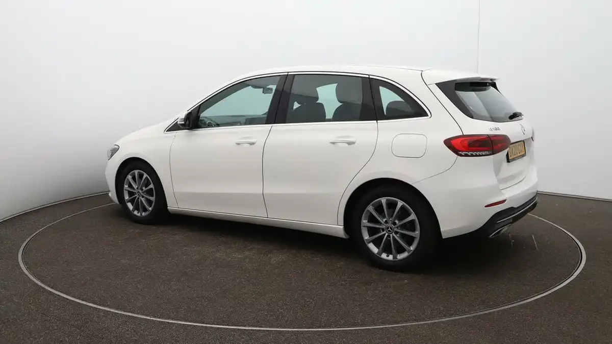 2020-mercedes-benz-b-class-13-b180-sport-7g-dct-big-27