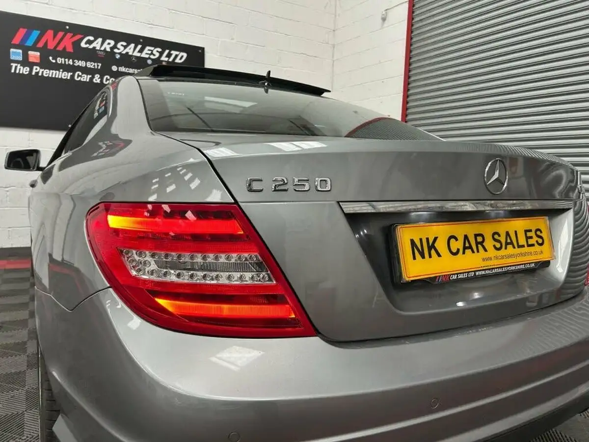 2012-mercedes-benz-c-class-21td-c250-cdi-amg-sport-cdi-blueefficiency-coupe-2d-auto-big-7