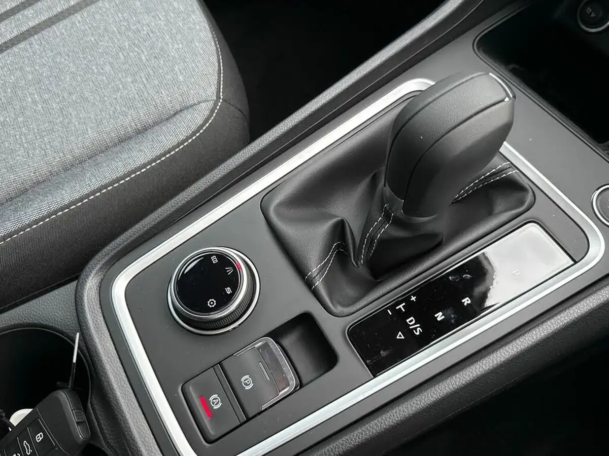 2024-seat-ateca-15-ecotsi-se-technology-dsg-big-26
