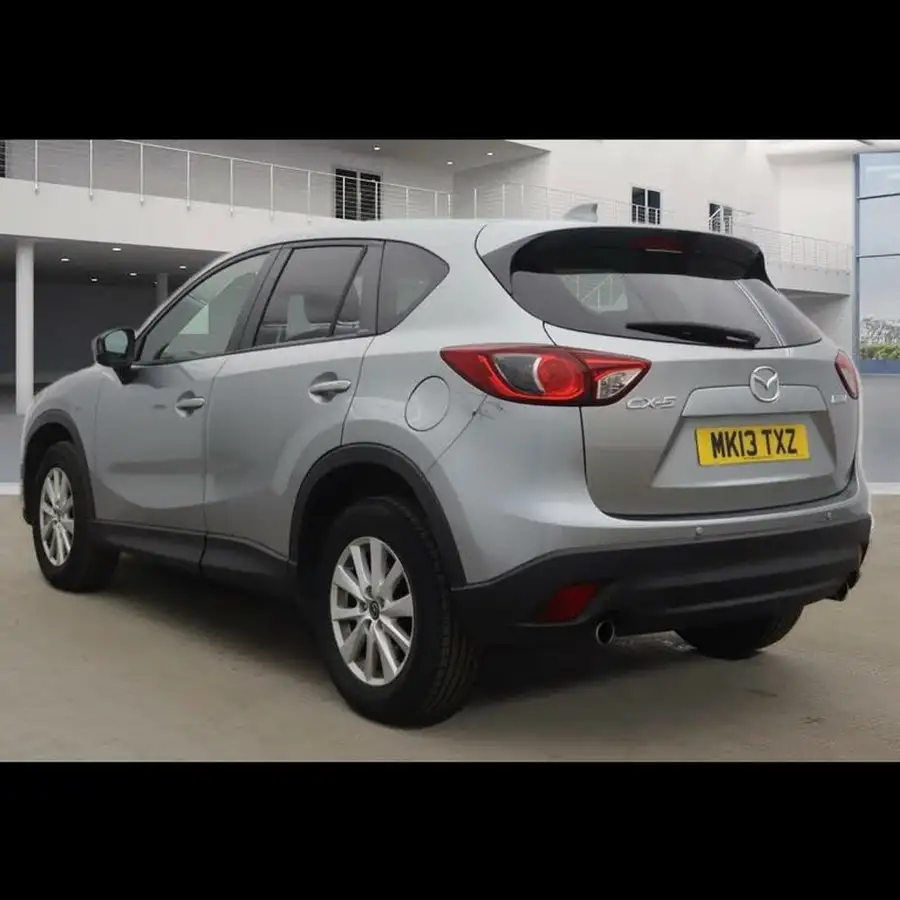 2013-mazda-mazda3-16-venture-edition-big-6