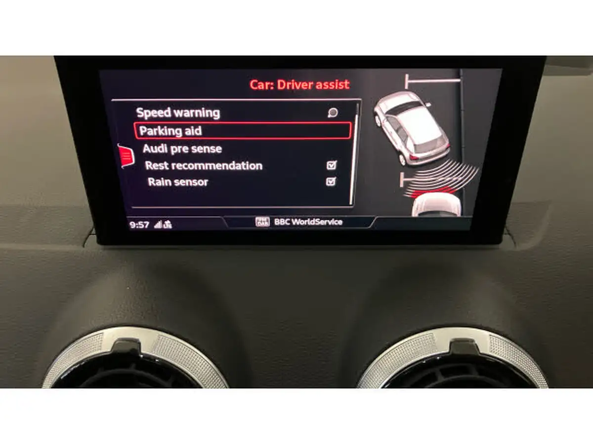 2023-audi-q2-15-35-tfsi-s-line-tronic-big-40