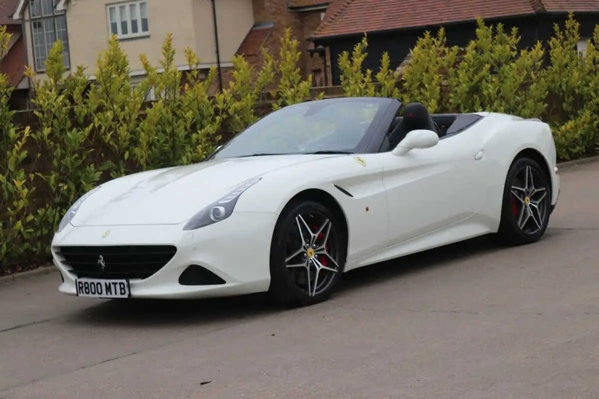 2015-ferrari-california-39-t-big-7