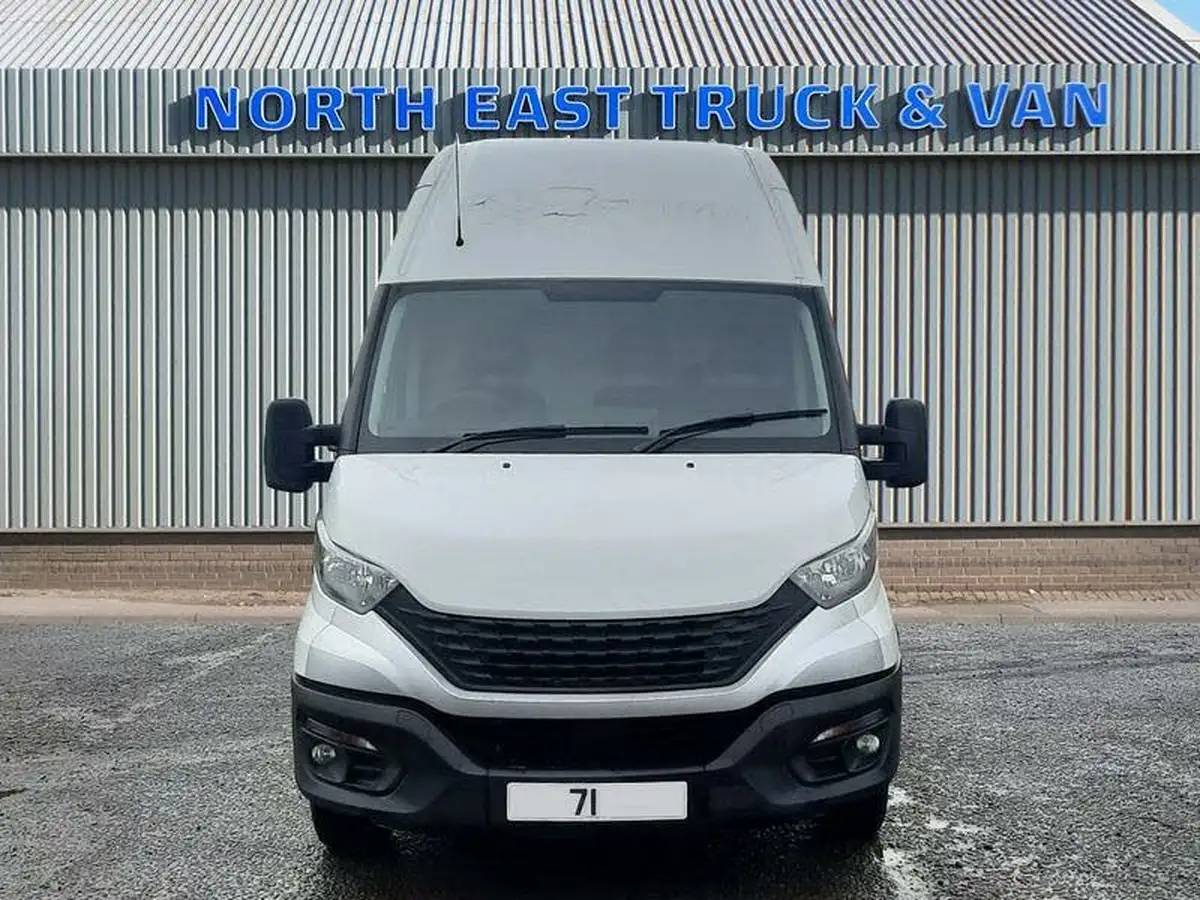 2021-iveco-daily-s-class-23td-35s14-business-3450mm-136pseu6dt-3450-big-1