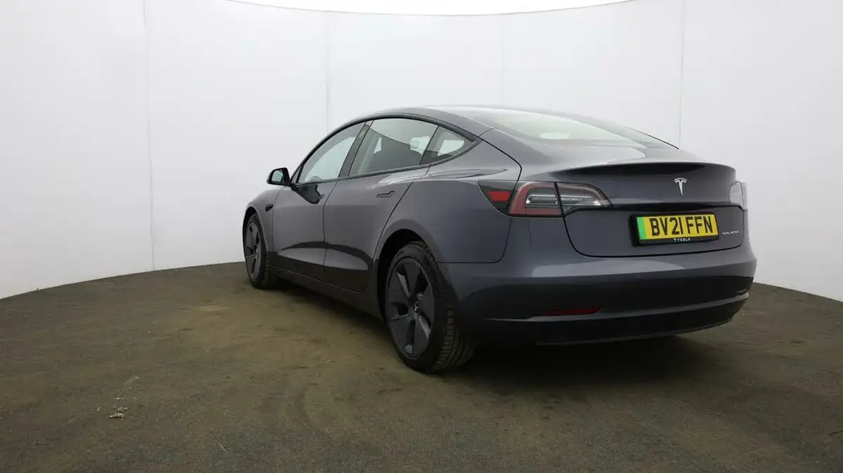 2021-tesla-model-3-e-long-range-4x4-big-52