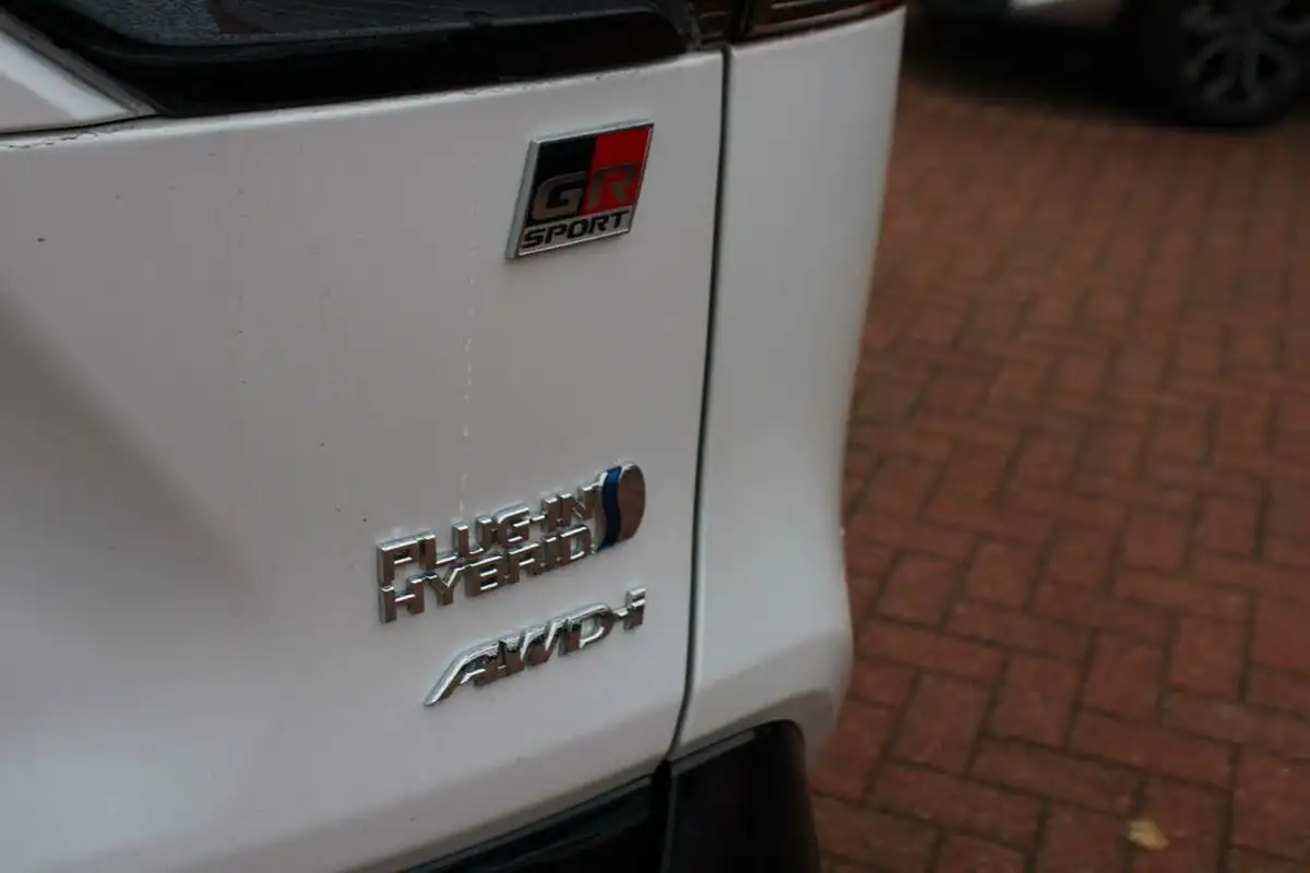 2024-toyota-rav4-25-vvt-i-gr-sport-302bhp-plug-in-big-8