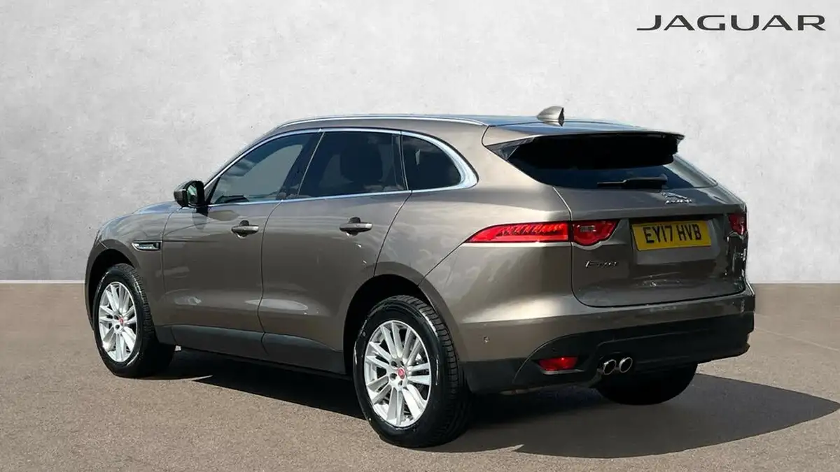 2017-jaguar-f-pace-20-i4d-portfolio-180ps-awd-auto-big-1