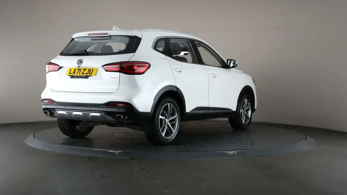 2022-mg-hs-15t-gdi-excite-162ps-big-61