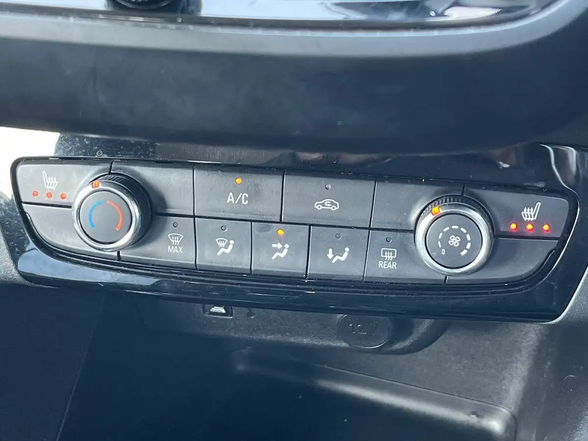 2021-vauxhall-corsa-12i-se-premium-big-19