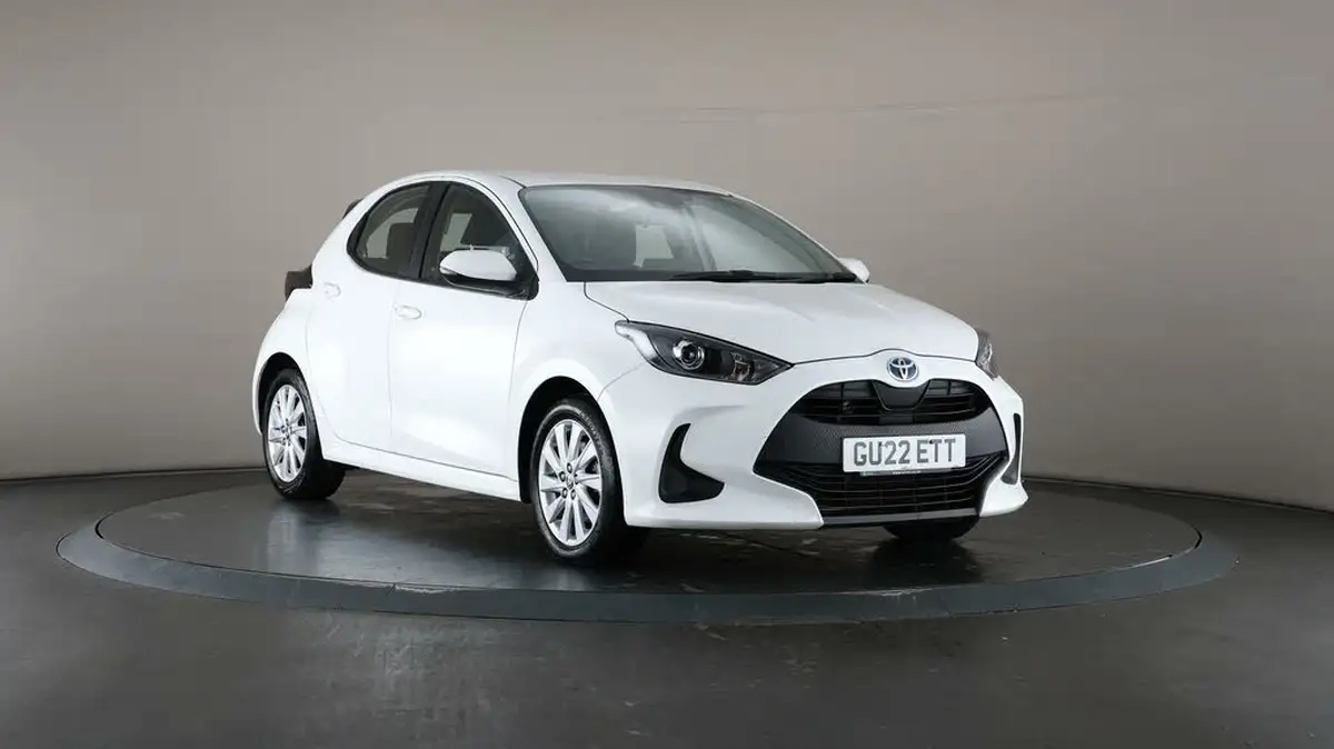 2022-toyota-yaris-15-vvt-i-icon-big-43
