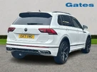 2021-volkswagen-tiguan-small-6