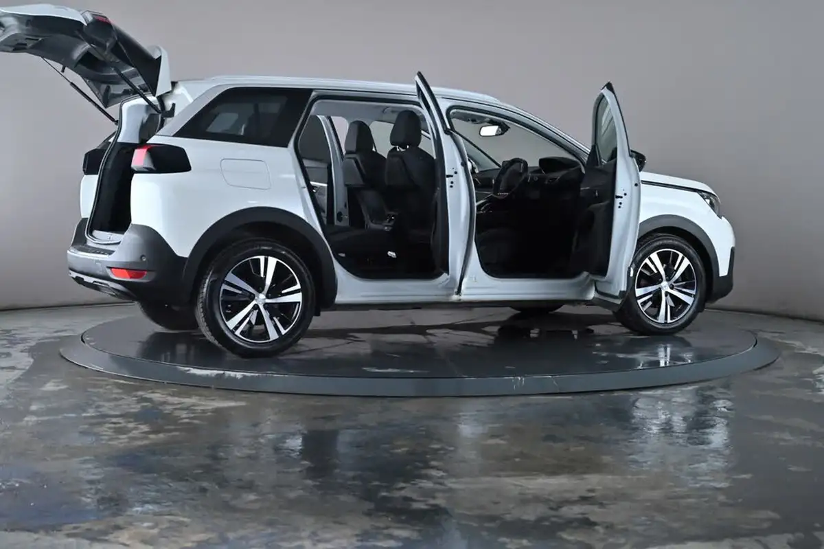 2018-peugeot-5008-suv-12-puretech-allure-eat6-big-64