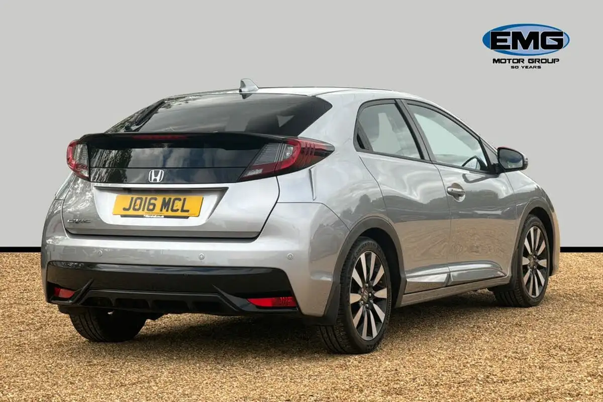 2017-honda-civic-18-i-vtec-se-plus-navi-ss-hatchback-big-6
