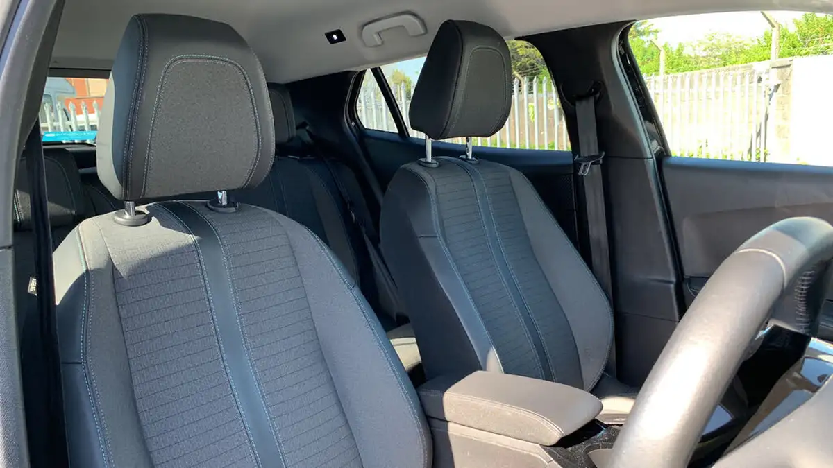 2022-peugeot-2008-suv-12-puretech-allure-premium-130bhp-big-41