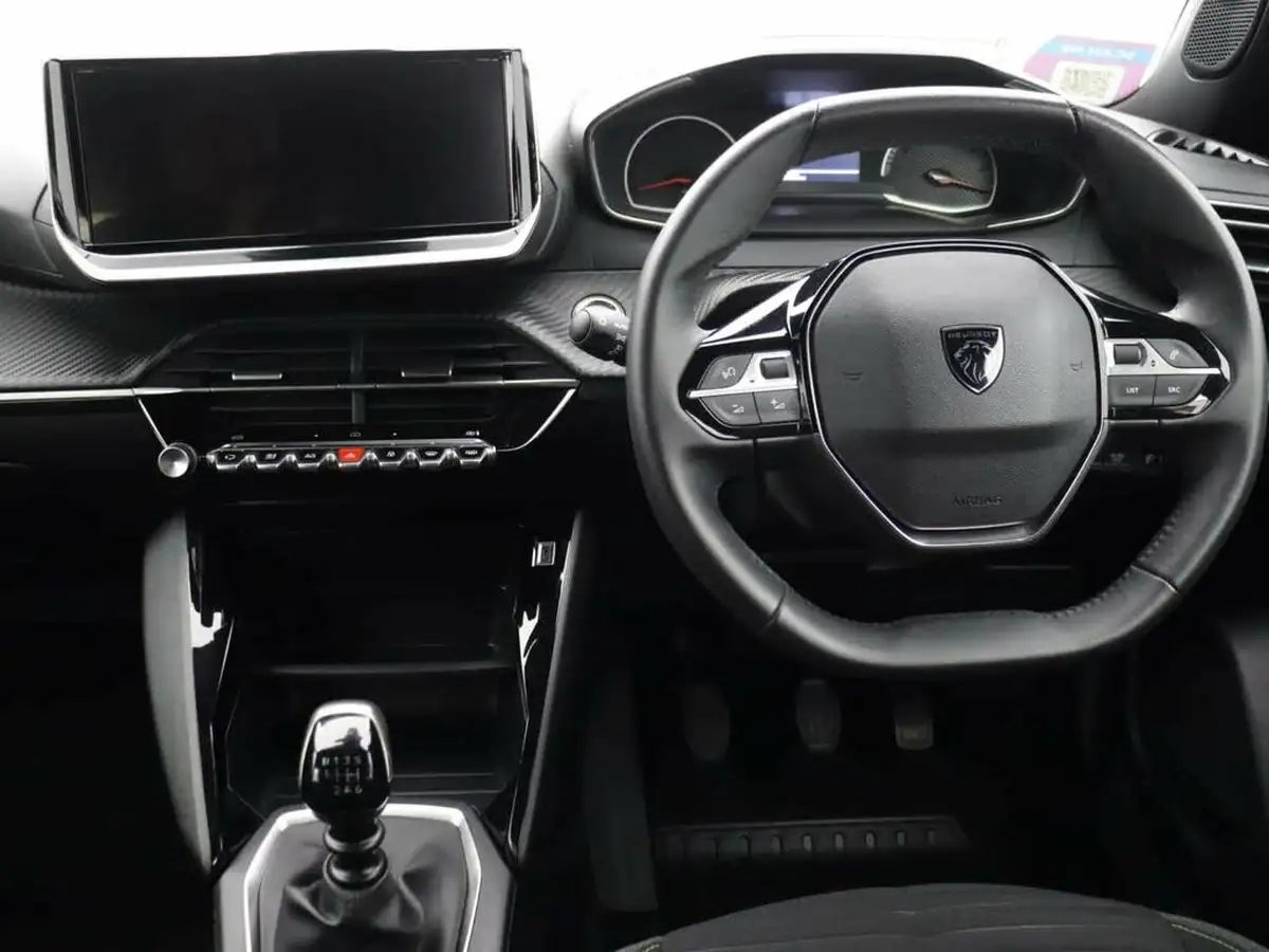 2023-peugeot-2008-suv-12-puretech-active-big-20