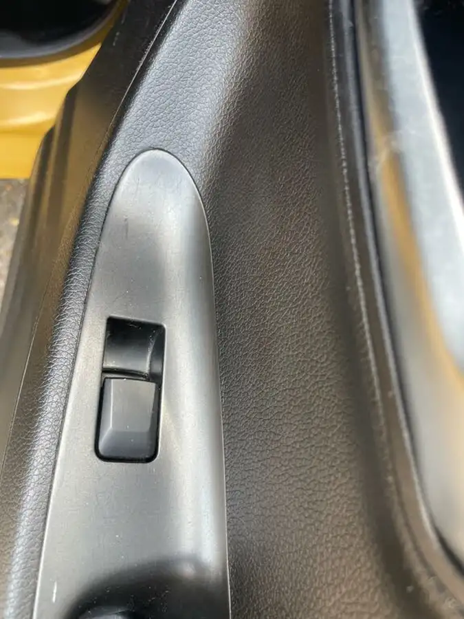 2016-kia-picanto-10-sr7-5d-big-31