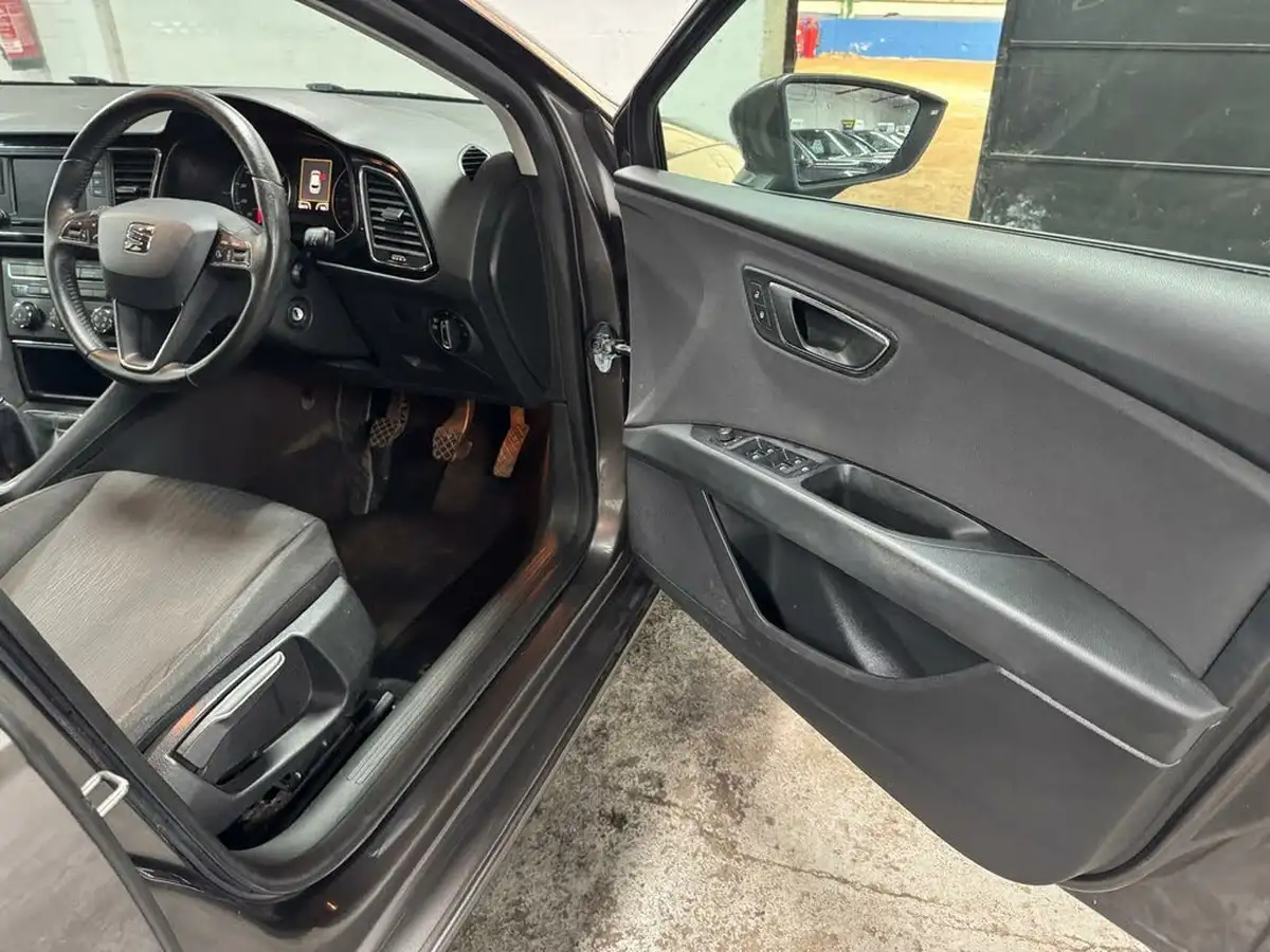 2015-seat-leon-14-se-tech-pack-hatchback-5d-1395cc-big-53