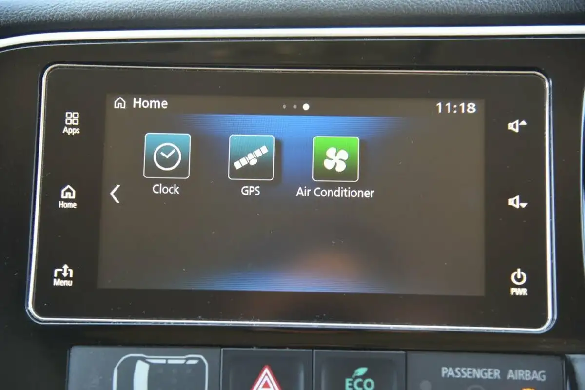 2018-mitsubishi-outlander-20-juro-phev-big-40