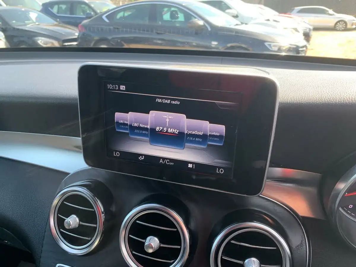 2017-mercedes-benz-glc-class-21d-glc250d-amg-line-ss-station-wagon-5d-big-14