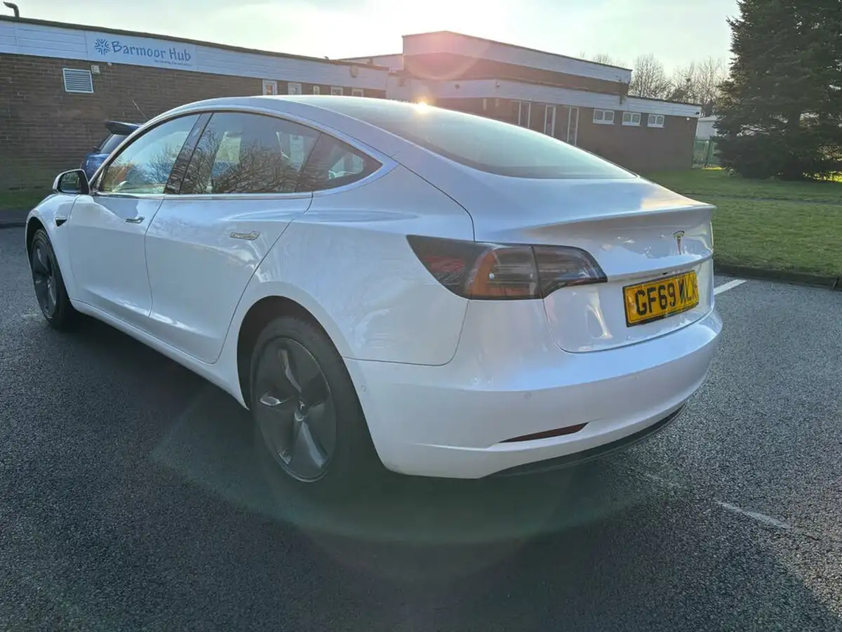 2019-tesla-model-3-e-standard-plus-big-4