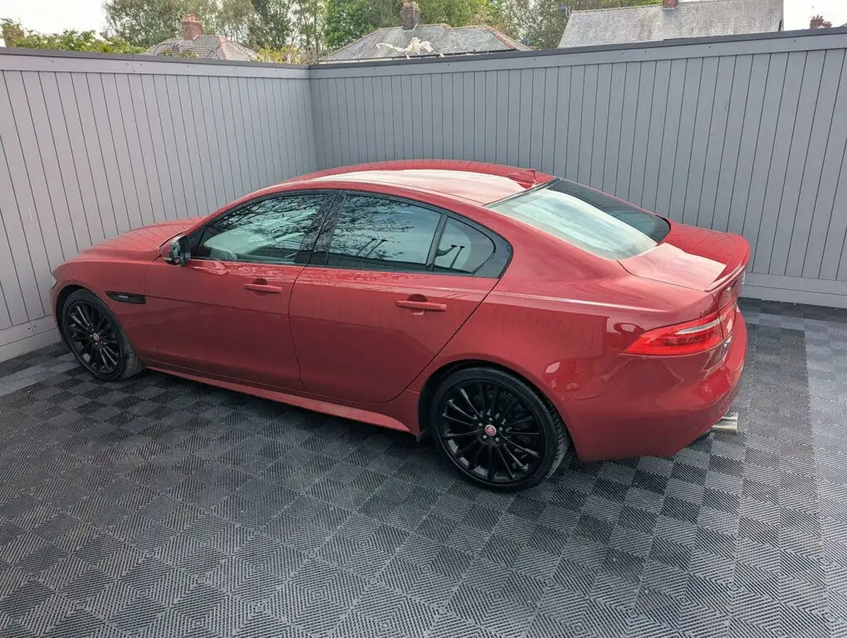 2016-jaguar-xe-20d-r-sport-180ps-auto-big-42