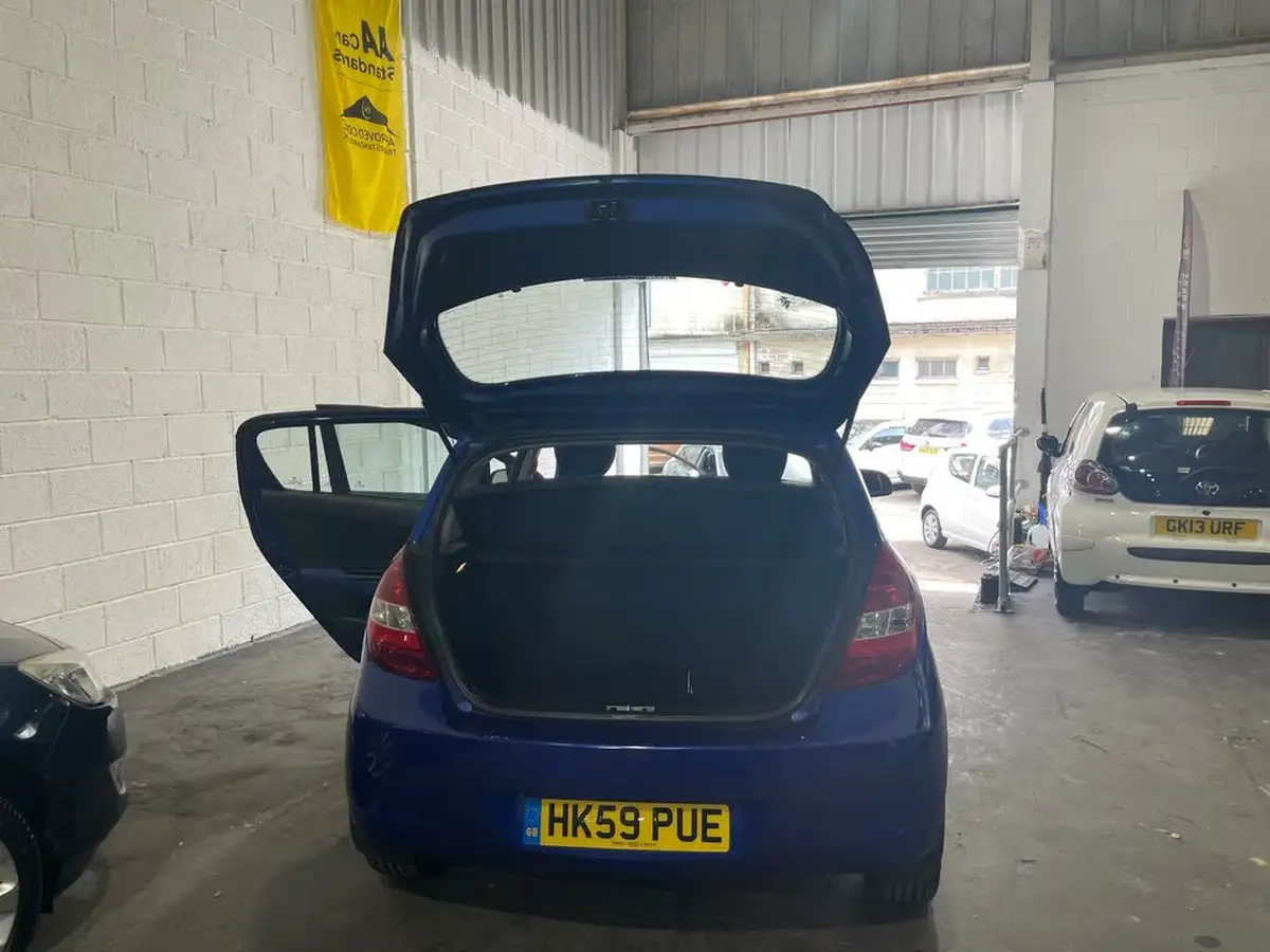 2010-hyundai-i20-14-comfort-5d-auto-big-19