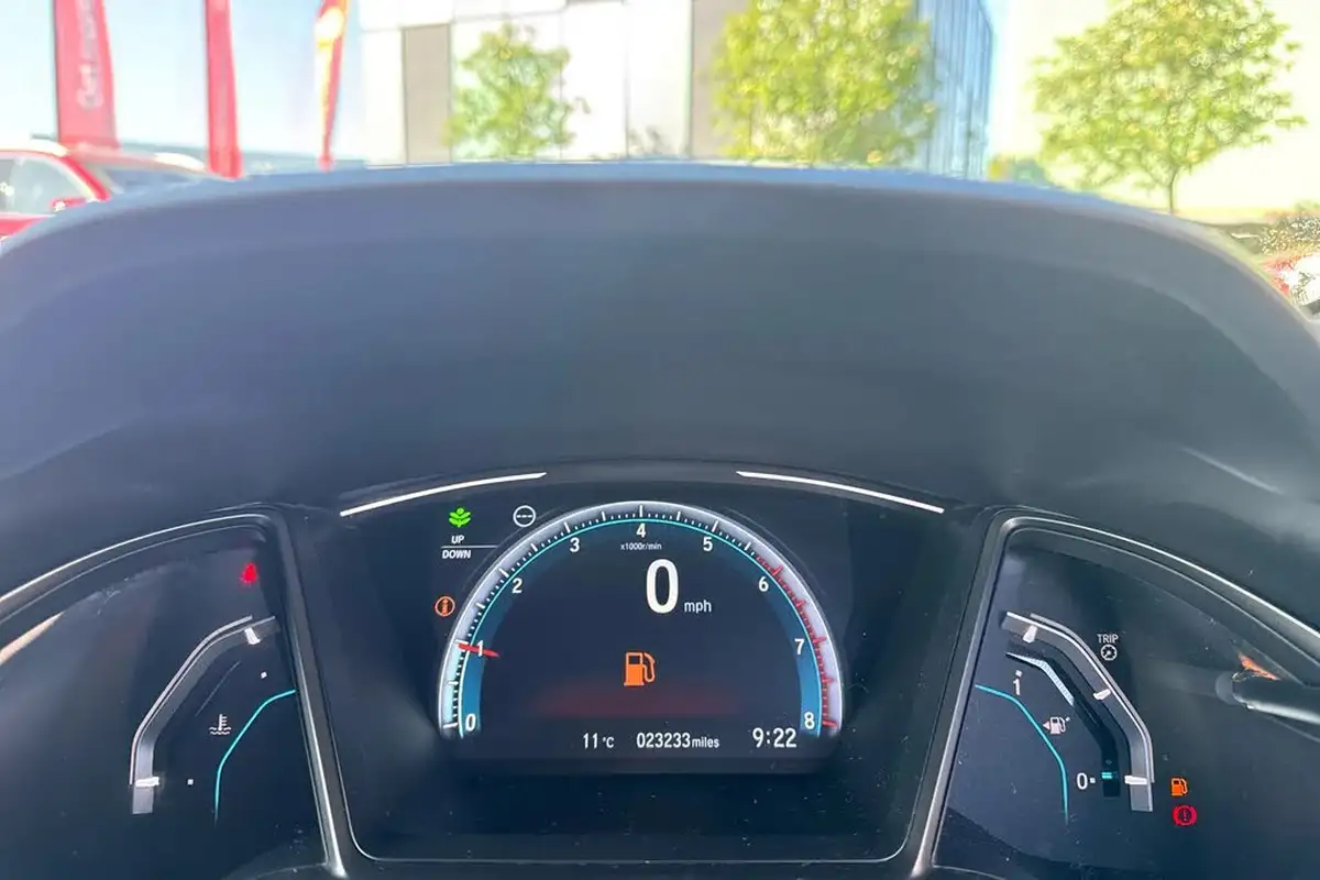 2020-honda-civic-10-vtec-turbo-sr-hatchback-5d-big-10
